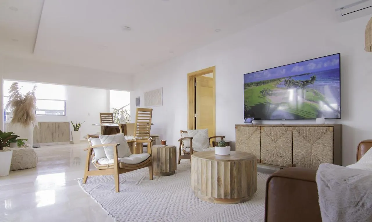 New Beachfront Penthouse لاس تاريناس