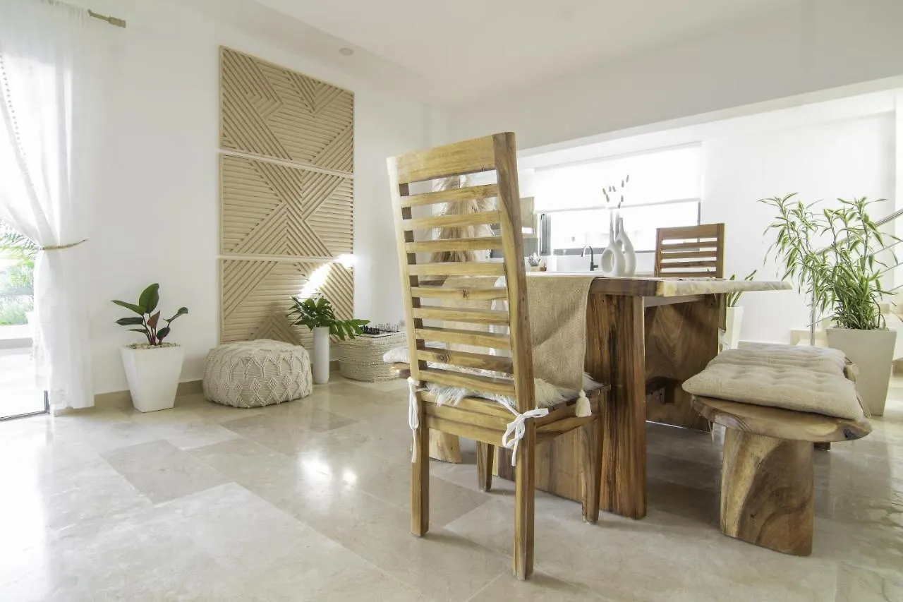 New Beachfront Penthouse لاس تاريناس 0*,