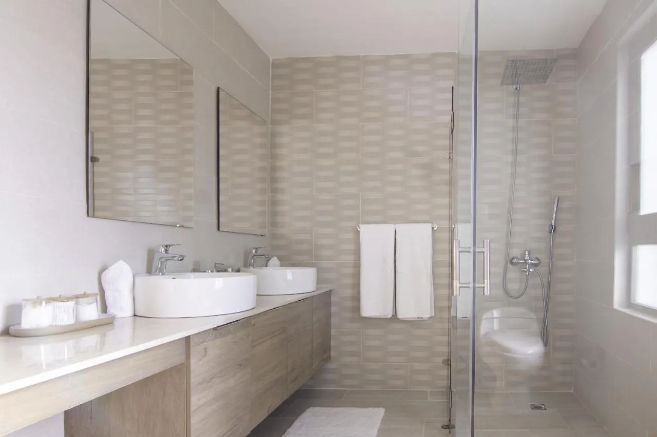 New Beachfront Penthouse لاس تاريناس