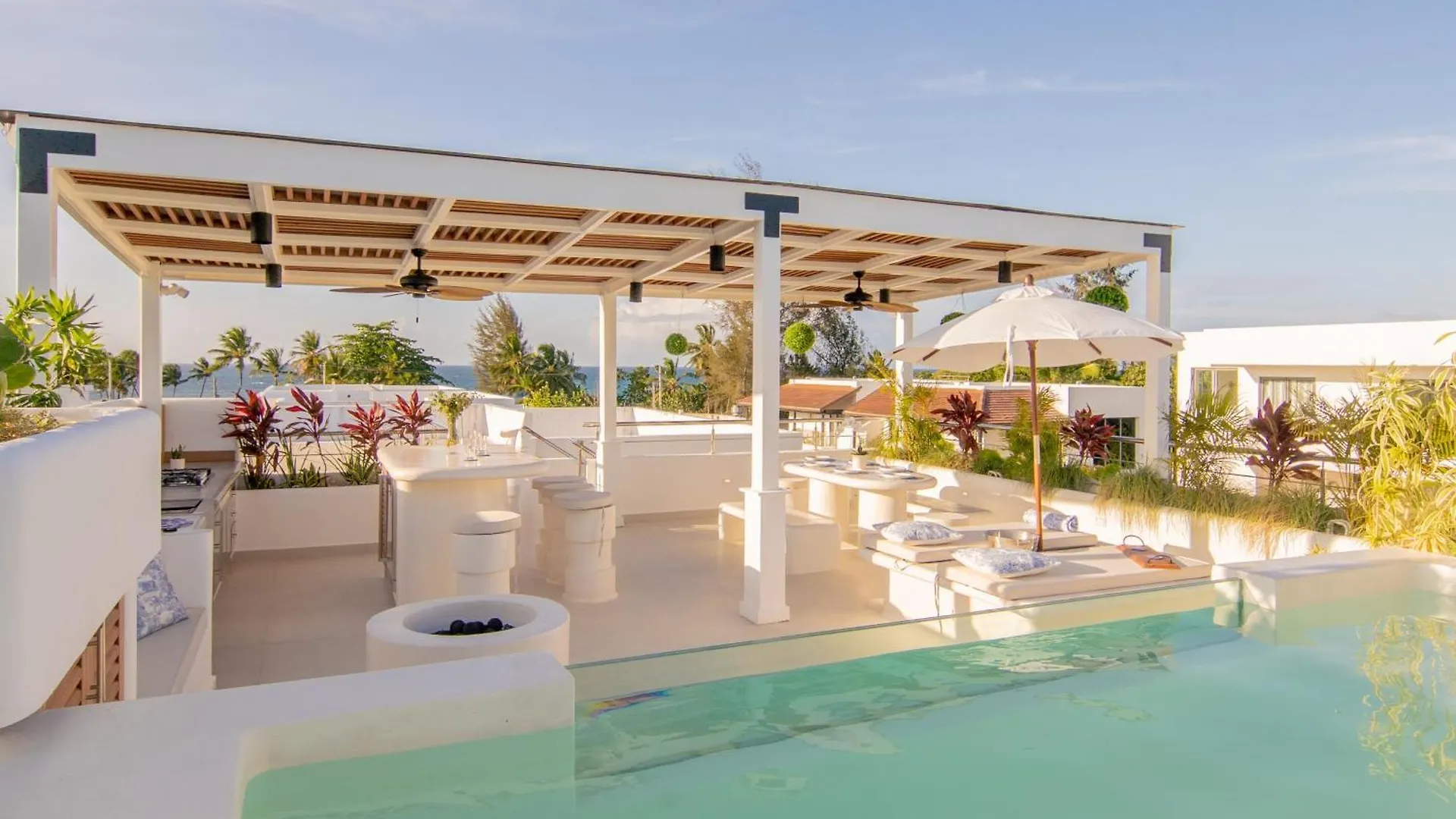 New Beachfront Penthouse لاس تاريناس